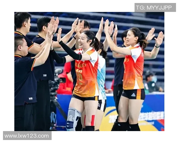 体育实时数据深圳排球队整体压制体系的排球战术解析与应用探讨