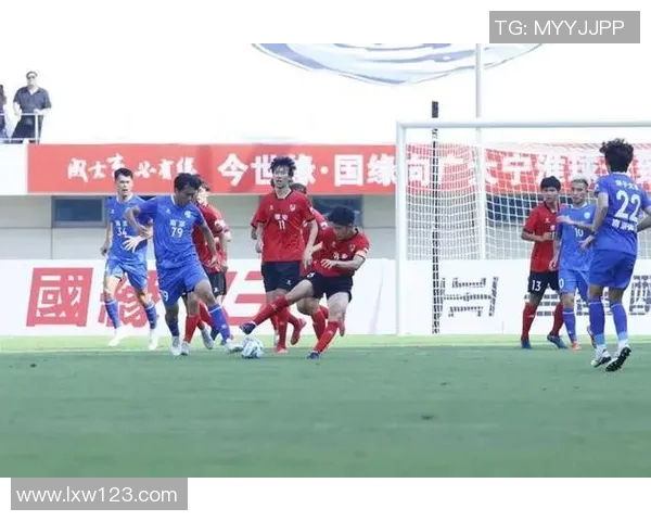 运动最新数据南京足球队配合变革引发热议球迷期待新战术与团队协作提升